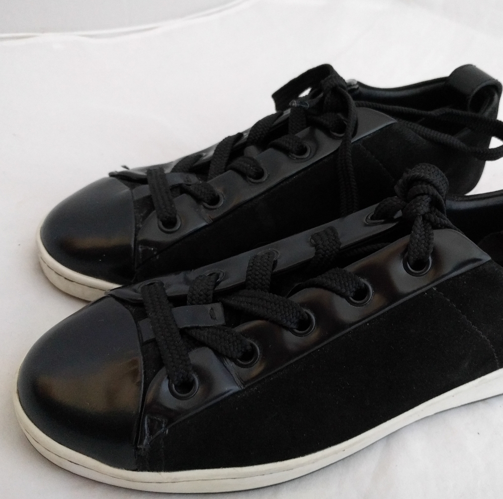 DKNY Black Court Lace Up Sneaker - Picture 2 of 6